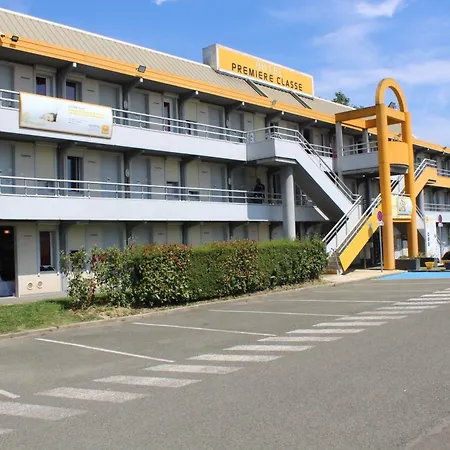 Hotel Premiere Classe St Quentin En Yvelines Elancourt Trappes