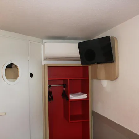 Hotel Premiere Classe St Quentin En Yvelines Elancourt