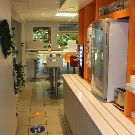 Premiere Classe St Quentin En Yvelines Elancourt * Trappes