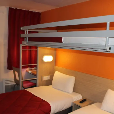Hotel Premiere Classe St Quentin En Yvelines Elancourt Trappes